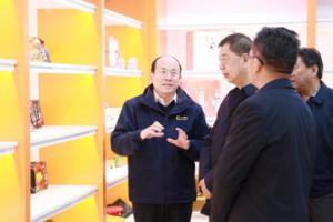 中国食品工业协会副会长陈振杰一行莅临洛阳开云官方在线入口调研指导工作