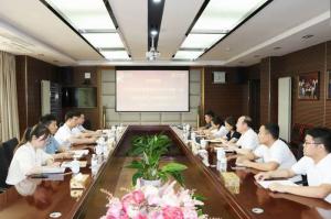 洛阳市委军民融合办主任王青春一行莅临洛阳开云官方在线入口食品调研指导工作